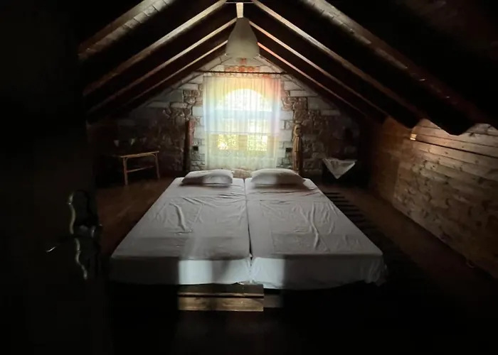 Tatil Evi Stone And Sea Loutra Elevtheron